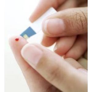 แผ่นตรวจน้ำตาลและไขมันในเลือด