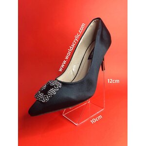 แท่นโชว์รองเท้า