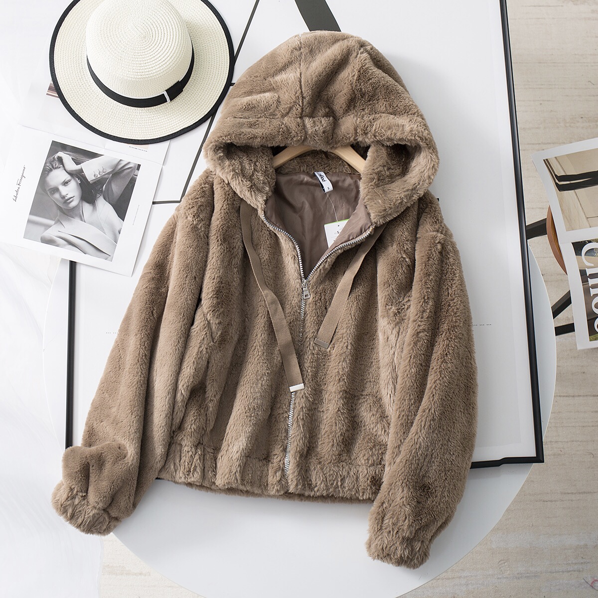 Page one เสื้อเฟอร์กันหนาว หมวกฮู้ด เสื้อขน Fluffy coat แบรนด์ page One ดำ