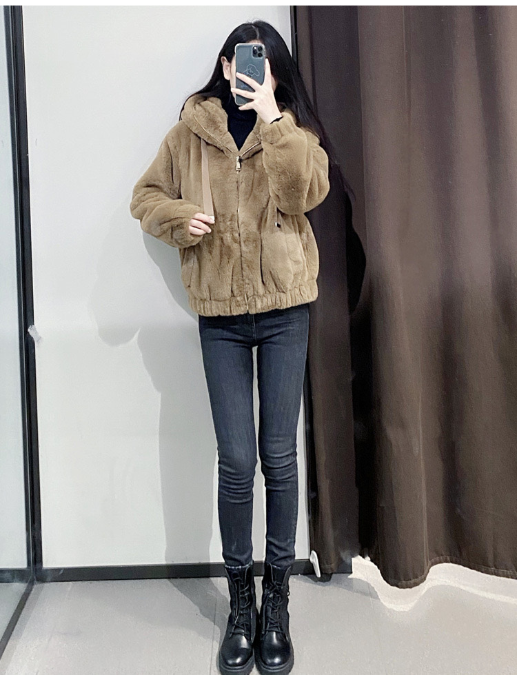 Page one เสื้อเฟอร์กันหนาว หมวกฮู้ด เสื้อขน Fluffy coat แบรนด์ page One ดำ