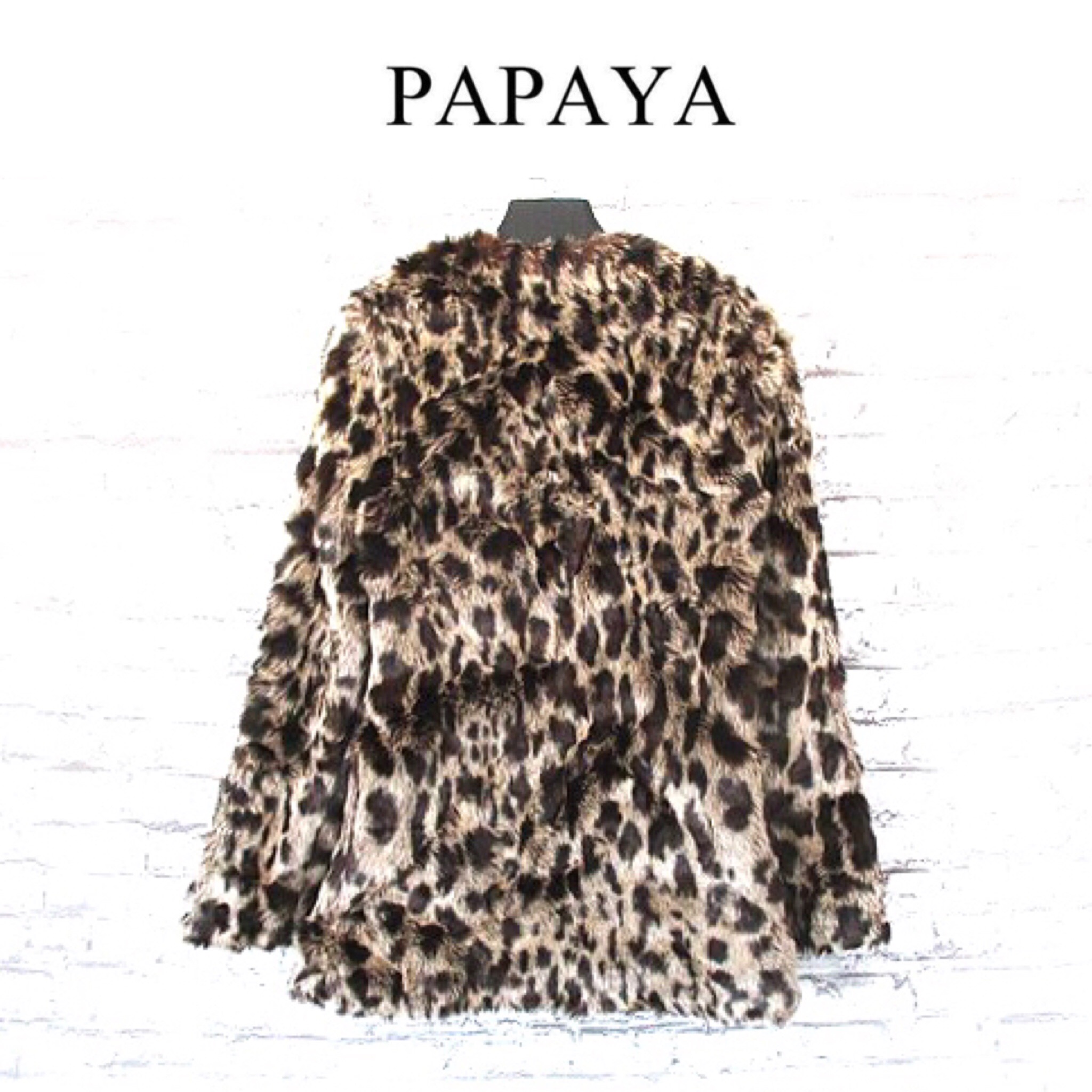 PAPAYA เสื้อขนเฟอร์ เสื้อกันหนาว ขนเฟอร์ลายเสือ แบรนด์ PAPAYA ขนนุ่ม สวย งานหรูมากคะ ลายเสือ