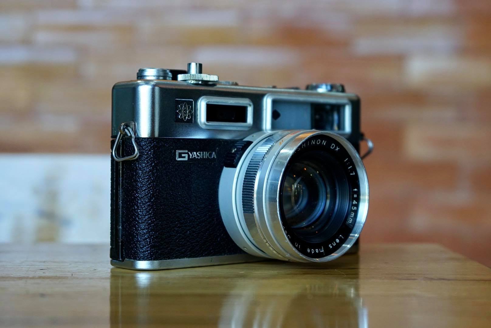 YASHICA ELECTRO 35 GSN COLOR YASHINON DX 45MM. F1.7