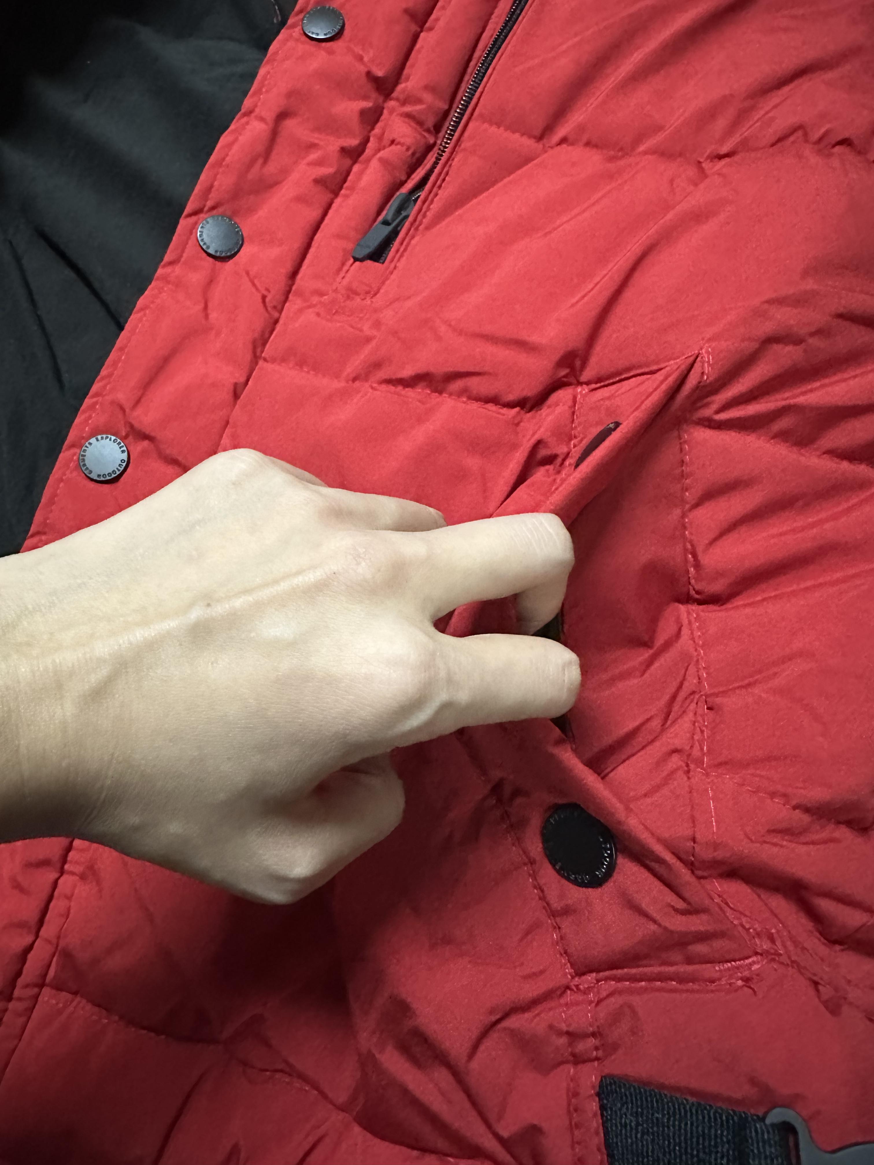 เสื้อกันหนาว เสื้อฮู้ดเฟอร์ บุนวมอุ่น สีขาว แบรนด์ SMOG (padded puffer coat ขาว