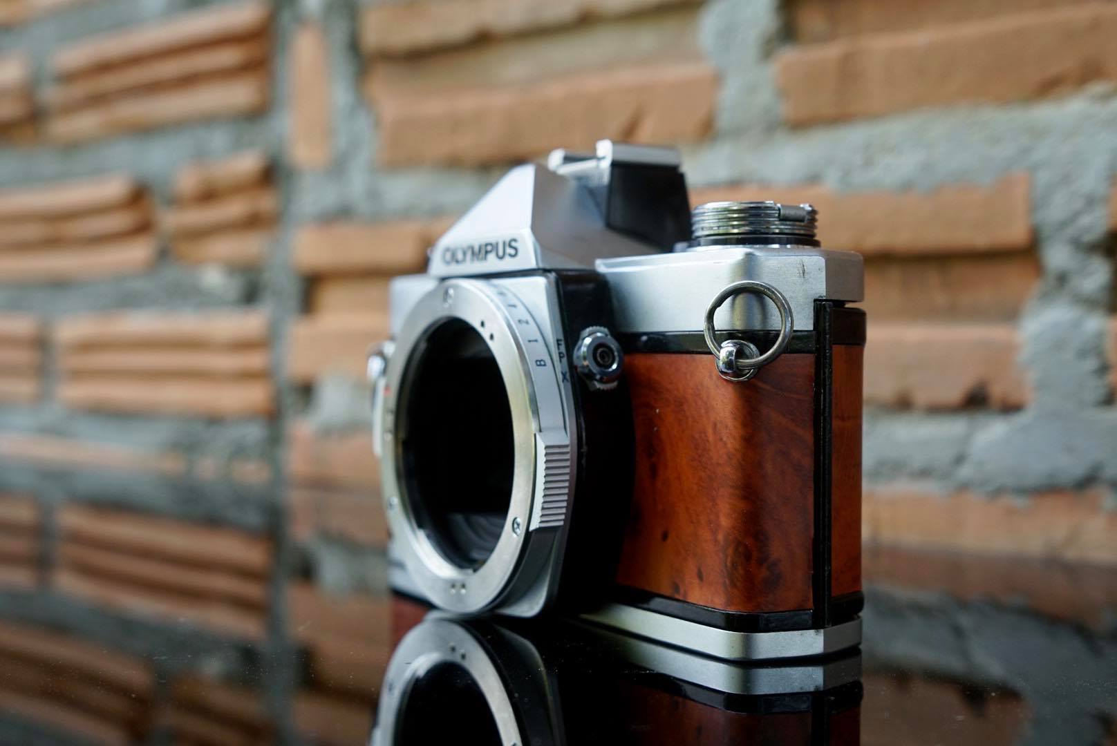 OLYMPUS OM-1(BODY)