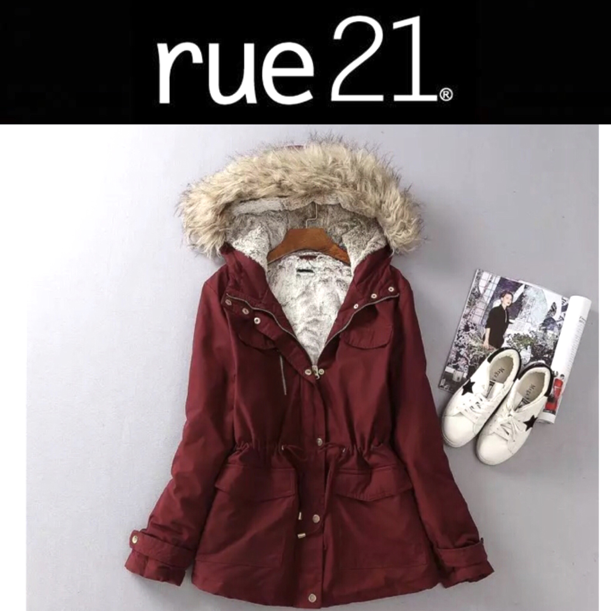 เสื้อกันหนาว หมวก ฮูท ติดเฟอร์ สีแดง ซับขนอุ่น สีขาวน้ำตาล แบรนด์RUE 21 งาน สวยมากคะ (ขนเฟอร์อดได้คะ) Size L/XL/XXL
