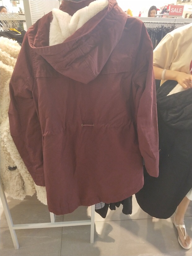 H&M เสื้อโค้ทฮู้ดกันหนาว เสื้อปาร์กา parka สีเขียว แบรนด์ H&M size S/M/L เขียว