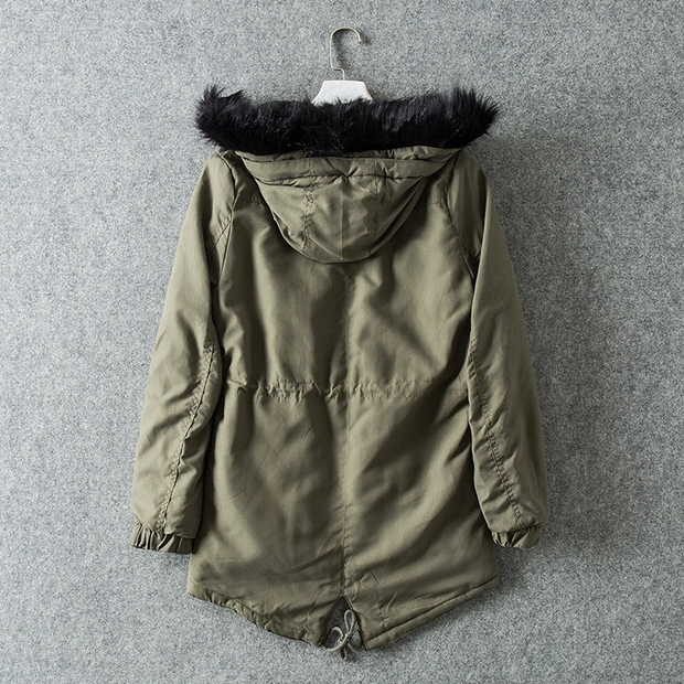 Ambiance เสื้อโค้ท ฮูท เสื้อกันหนาวparka สีเขียว แบรนด์ AMBIANCE OUTWEAR แต่งเฟอร์ บุนวมอุ่น งานสวย แนวมากคะ เขียว