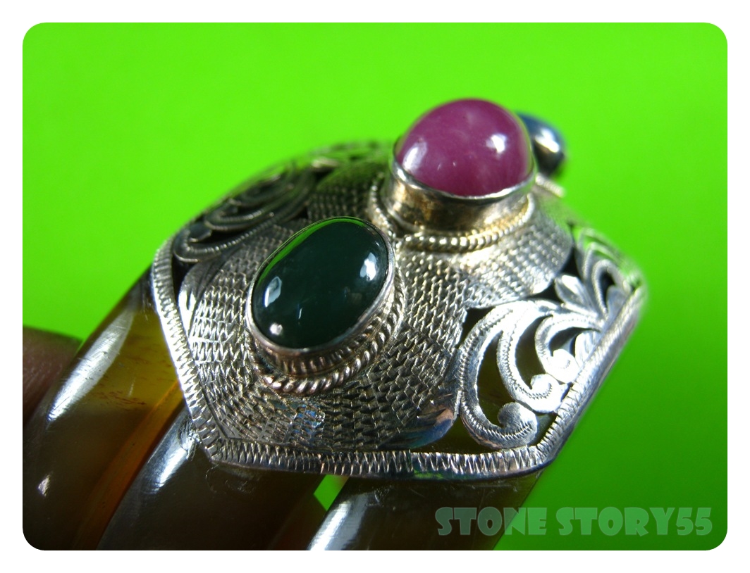 กำไลกระ จับเงินฝังพลอย(ขายแล้ว)