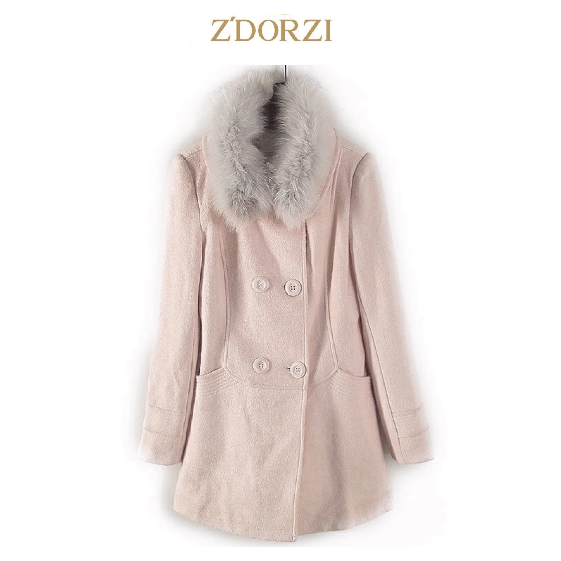 Z'DORZI เสื้อโค้ท เสื้อกันหนาว เนื้อผ้าสักหลาดวูล สีชมพูอ่อน แต่งขนเฟอร์ปกสีเทาอ่อน แบรนด์ Z'DORZI