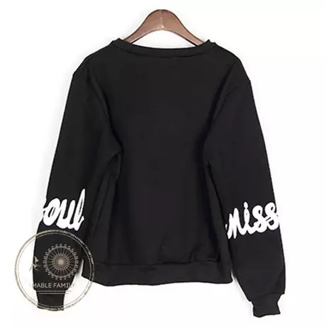 เสื้อกันหนาว เสื้อวอร์ม คอกลม แต่งภาพปริ้นท์กระต่าย เนื้อผ้าวอร์ม เนื้อหนา ละเอียด สวยมากคะ Size S/M/L