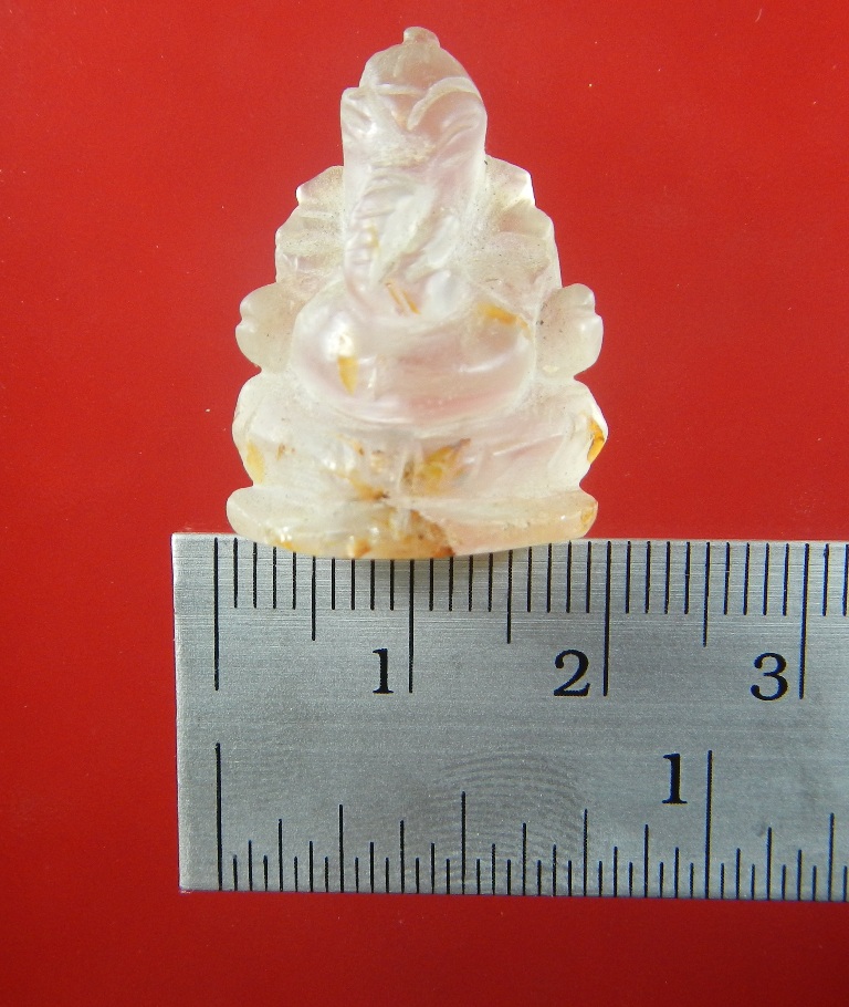 พระพิฆเนศควอทซ์แกะสลัก