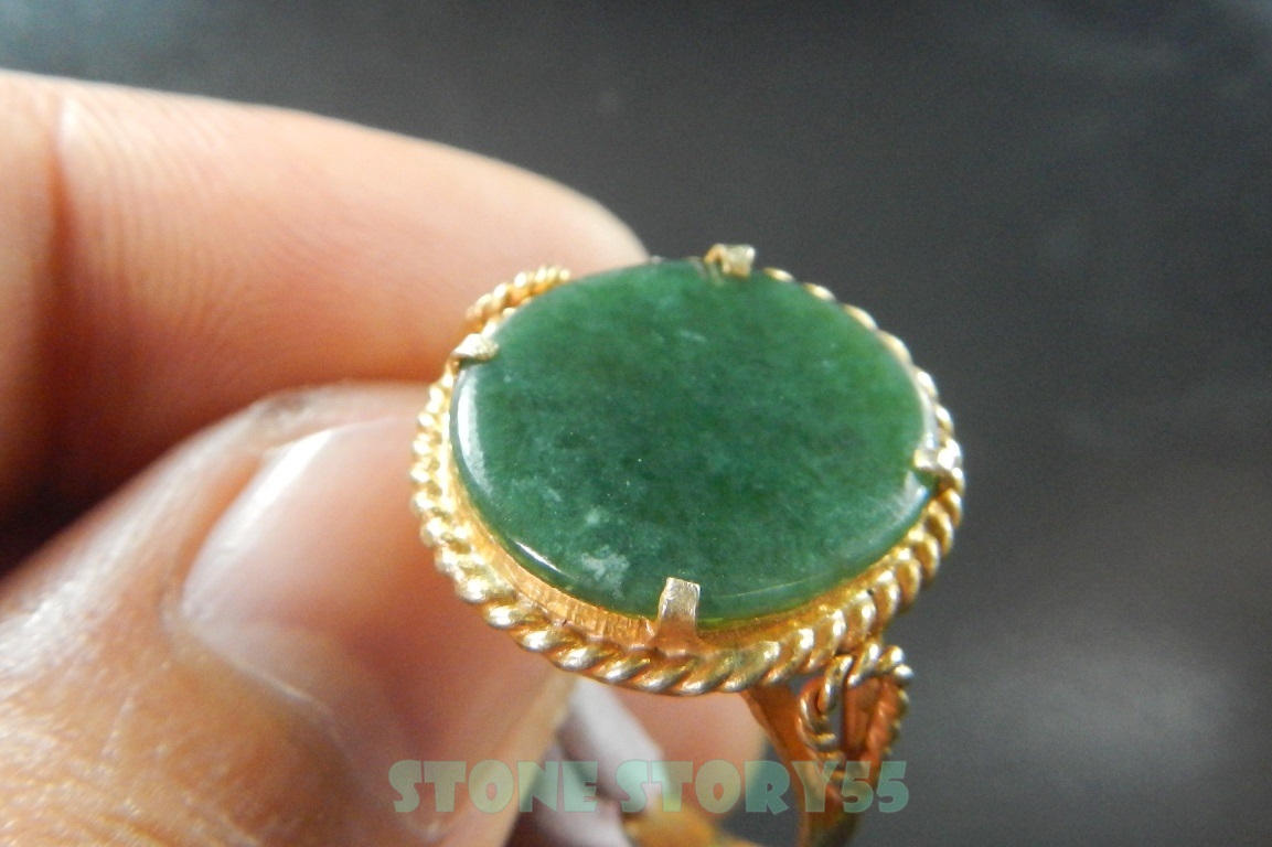 หยกพม่าแท้