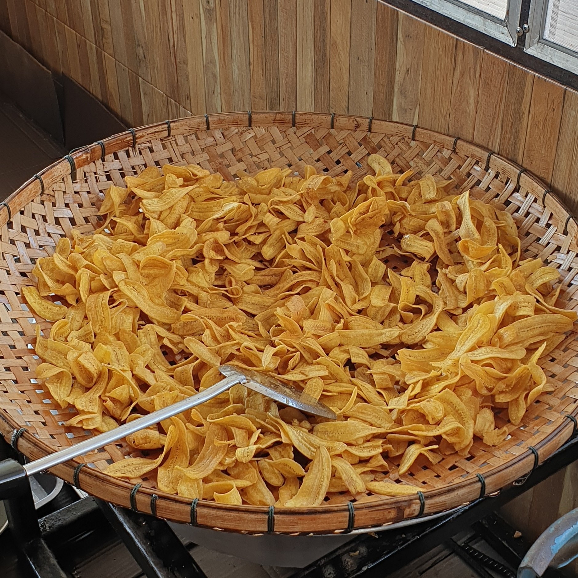 กล้วยฉาบ อบเกลือ (เค็มน้อย) 230g.