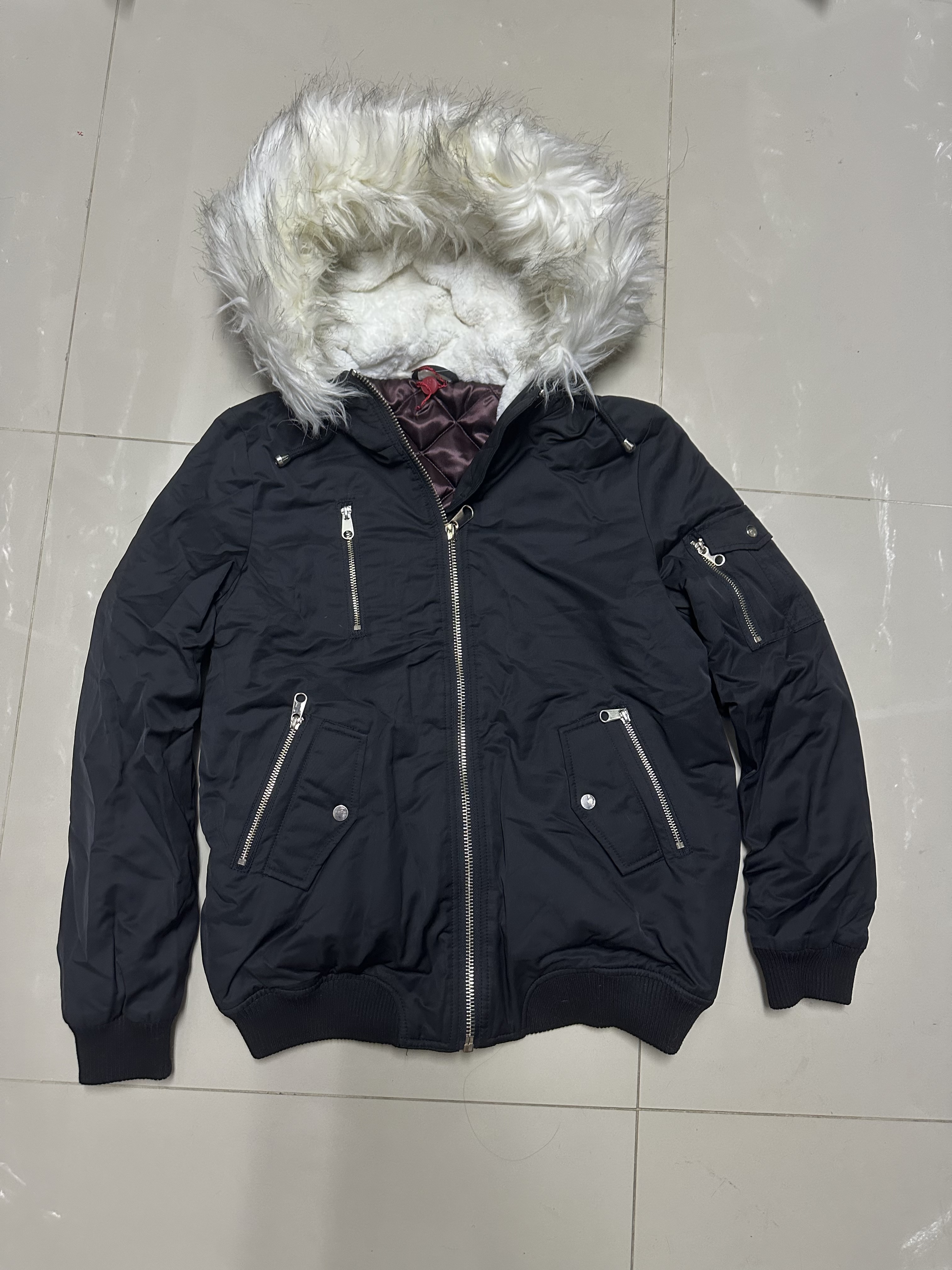 Ambiance เสื้อกันหนาว เสื้อฮู้ดเฟอร์ บุนวมอุ่น แบรนด์ F&F AMBIANCE (padded puffer สำเนา สำเนา สำเนา ดำ