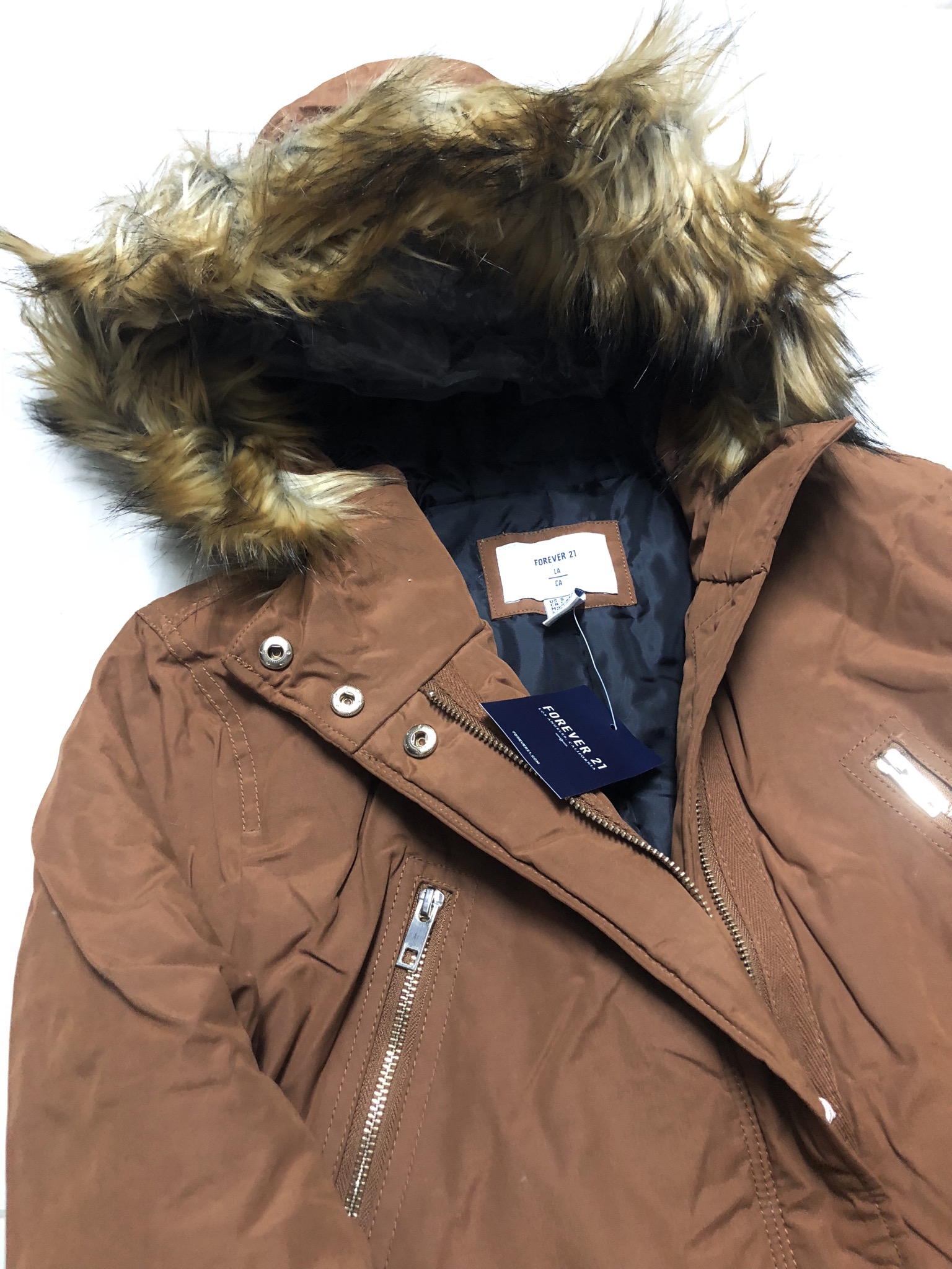 Forever21 เสื้อโค้ทฮู้ดกันหนาว เสื้อปาร์กา parka สีเขียว แต่งเฟอร์ แบรนด์ FOREVER21 เขียว
