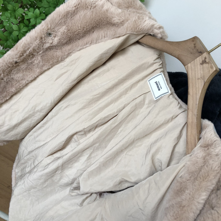 เสื้อเฟอร์กันหนาว หมวกฮู้ด เสื้อขน Fluffy coat แบรนด์ pimkie สำเนา ดำ