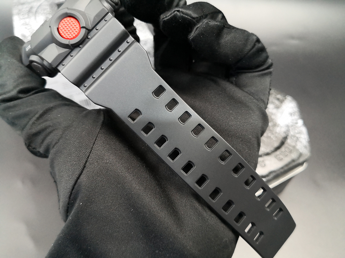 CASIO MID YEAR SALE G-SHOCK นาฬิกาข้อมือ นาฬิกากันน้ำ นาฬิกาของแท้ ประกันศูนย์ CMG 1 ปี รุ่น GA-700-1A นาฬิกาสีดำ