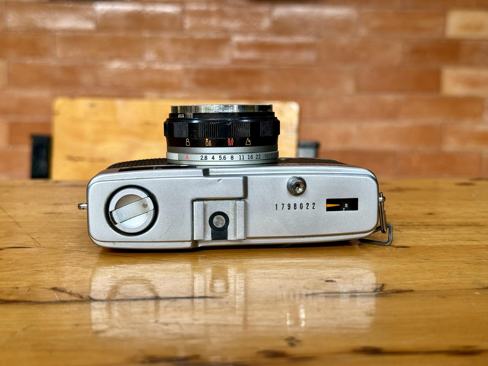 OLYMPUS TRIP 35 OLYMPUS D.ZUIKO 40MM.F2.8 - ฟิล์มคาเมร่า