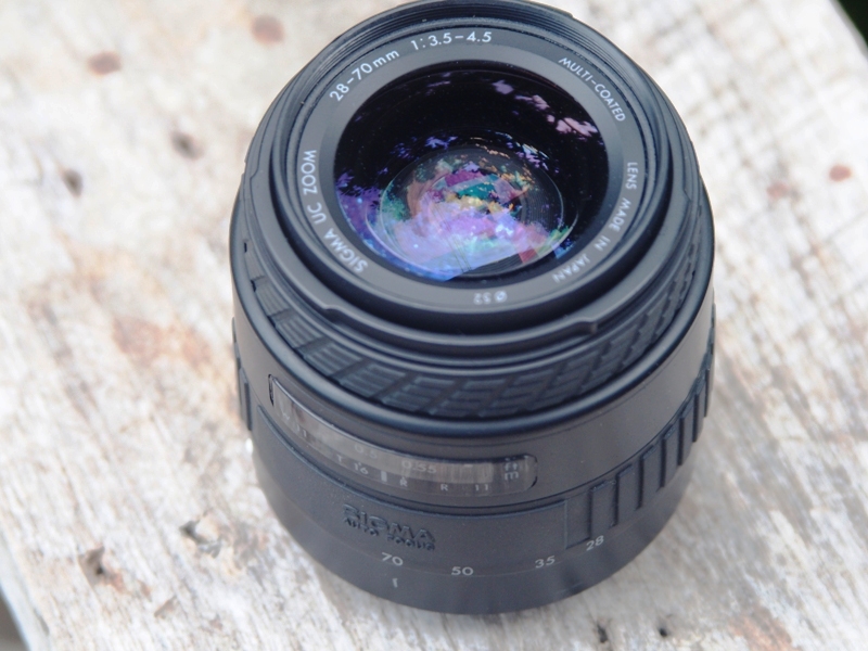 SIGMA UC ZOOM 28-70MM.F3.5-4.5 CANON EF MOUNT