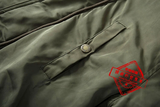 Private pause เสื้อโค้ทฮูท กันหนาว Parka สีดำ เนื้อผ้าไนล่อนสังเคราะห์ แบรนด์ Private pause แต่งขนเฟอร์ ซับขนอุ่นด้านใน เฟอร์สวย พริ้วมากคะ (ขนเฟอร์ถอดได้คะ) งานสวย บุนวมอุ่น ใส่ติดลบได้เลยคะ Size XS/S/M/ L/XL/XXL สำเนา ดำ