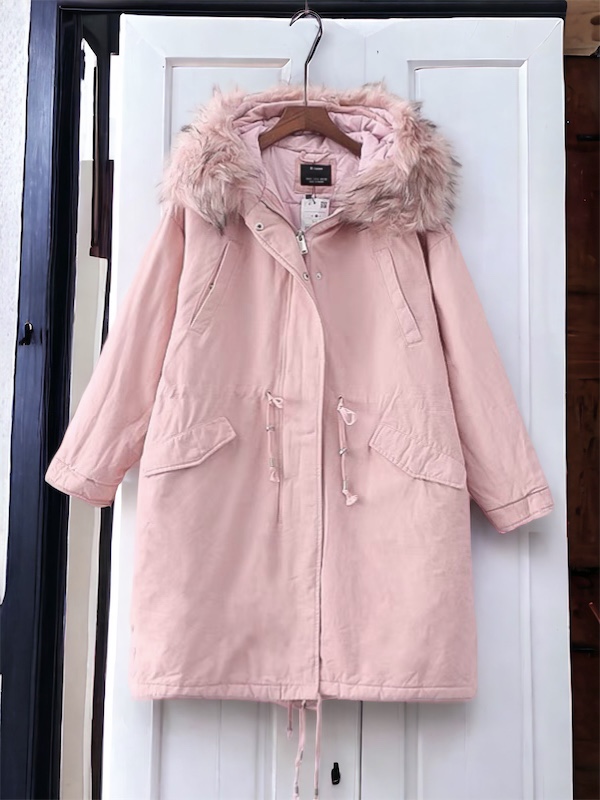 เสื้อโค้ทฮูท BERSHKAกันหนาว Parka สีชมพูอ่อน แต่งขนเฟอร์ ซับขนอุ่นด้านใน (เฟอร์ & ขนอุ่นด้านใน ถอดได้คะ) ดลบได้เลยคะ Size XS/S/M/ L/XL/XXL เขียว
