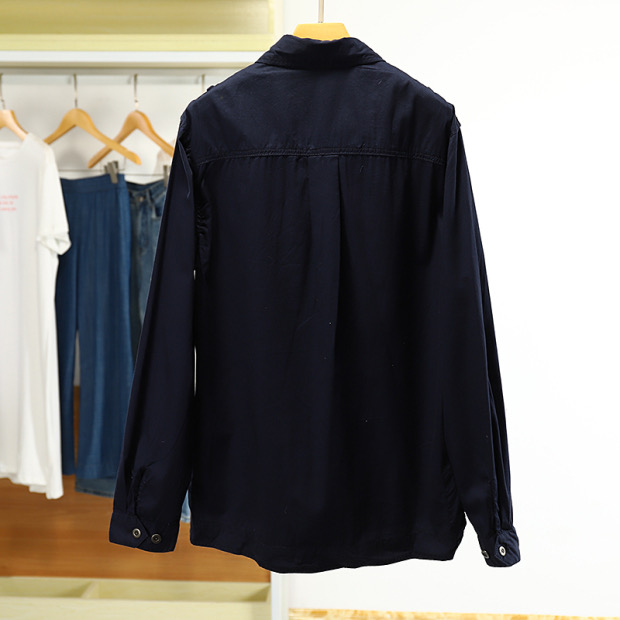 Ugiz เสื้อเขียวทหาร เสื้อเชิ้ต เสื้อนอกแนวทหาร แต่งอาร์ม แบรนด์ Ugiz แพทเทินสวย เท่ห์มาก คะ Size S/M/L/XL สำเนา เขียว