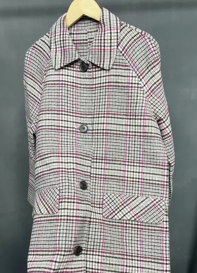 Lily เสื้อโค้ท เสื้อกันหนาว เนื้อผ้าสักหลาดวูล ลายตารางชมพูเทา แบรนด์lily