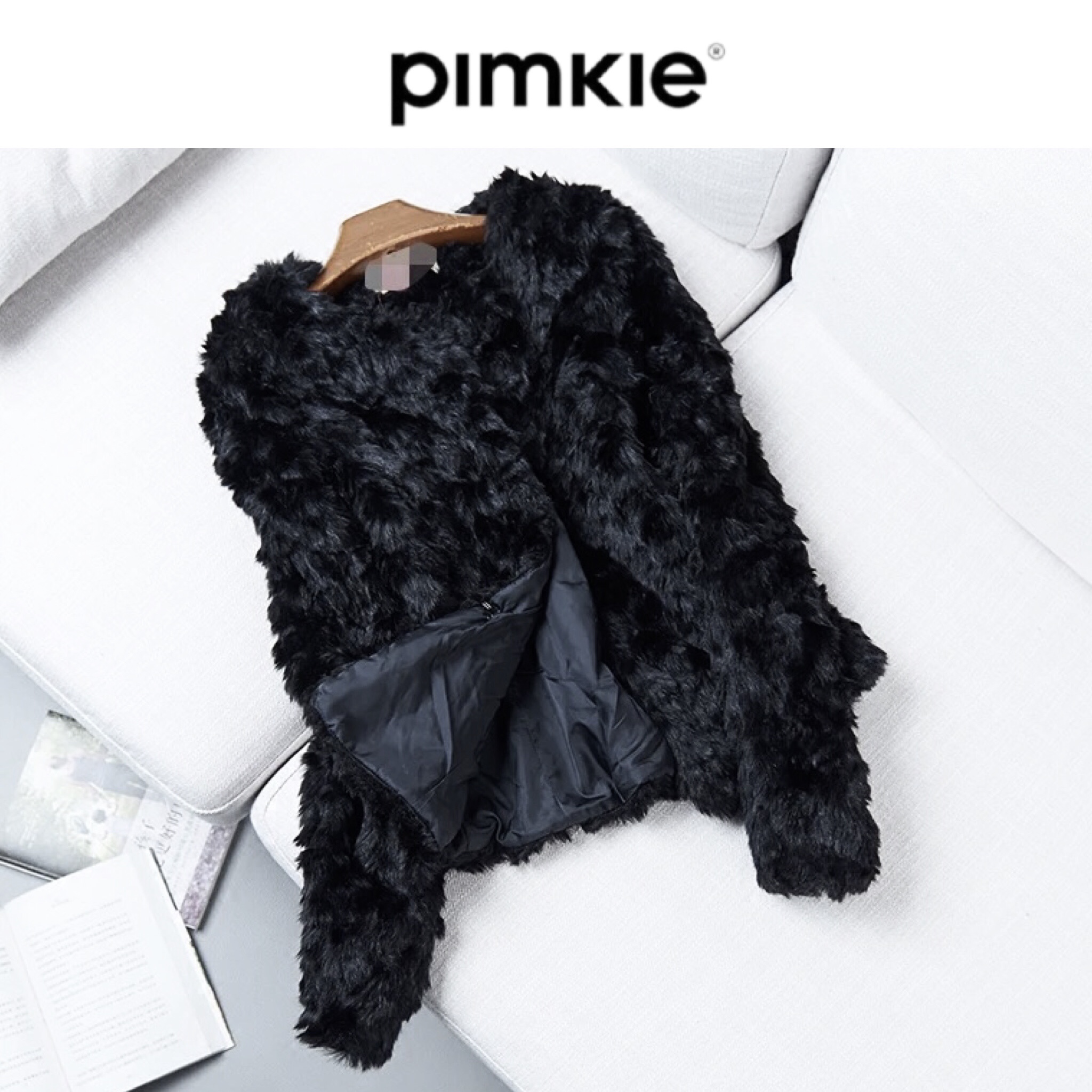 เสื้อคลุม เสื้อกันหนาวแต่งขน สีดำ แบรนด์เนมPIMKIE แท้100% เสื้อคลุม สีดำ ขนฟูเนียนนุ่มมากคะ แบรนด์เนมญี่ปุ่น