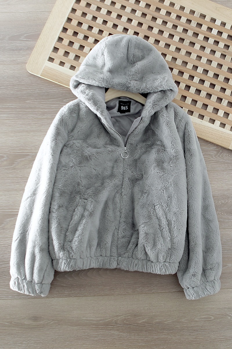 915 เสื้อเฟอร์กันหนาว หมวกฮู้ด เสื้อขน Fluffy coat แบรนด์ New look 915สำเนา เทา