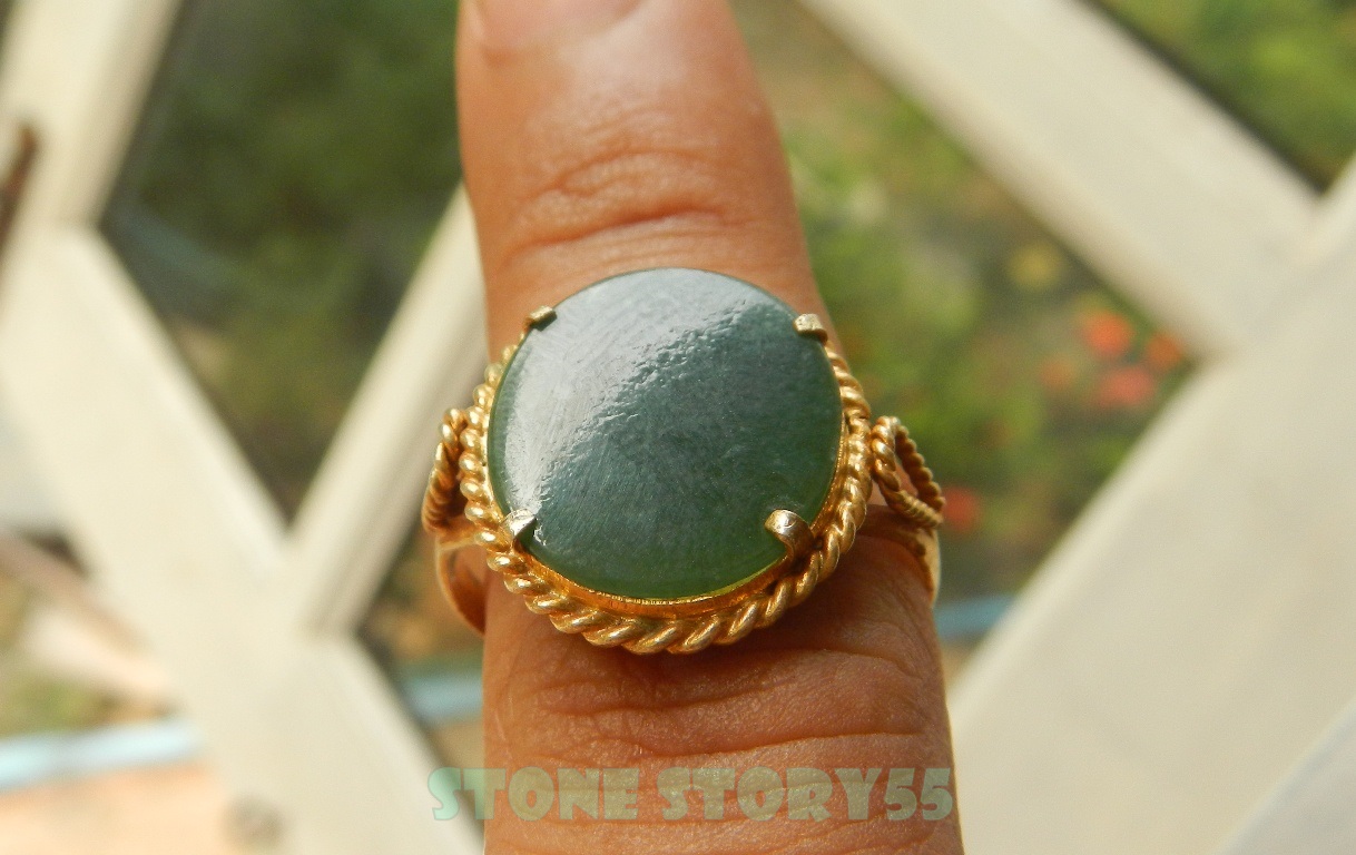 หยกพม่าแท้