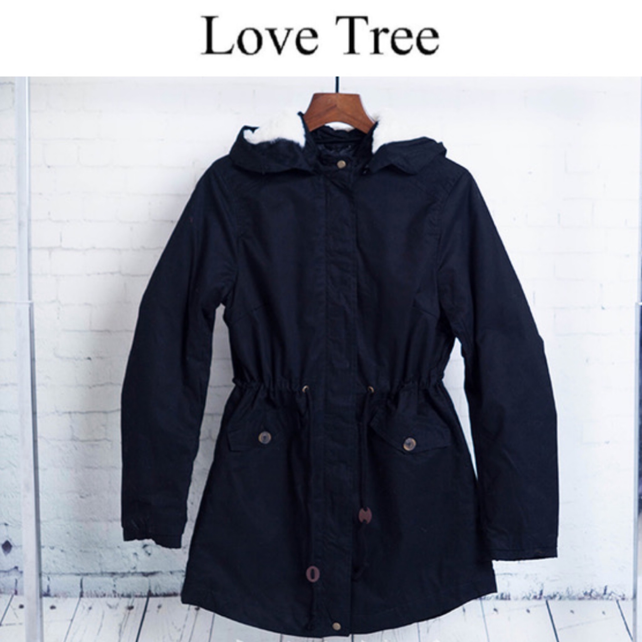 Love tree เสื้อกันหนาวสีดำ เสื้อนอก เสื้อโค้ทกันหนาว หมวกฮู้ด (ถอดได้ค่ะ) แนวทหาร แบรนด์LOVE TREE แพทเทินสวย เท่ห์มาก คะ Size S/M/L/XL สำเนา สำเนา ดำ