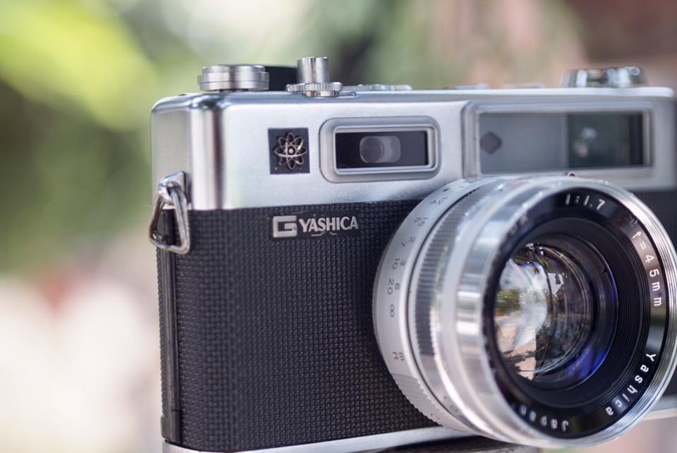 Yashica Electro 35 COLOR YASHINON DX 45MM. F1.7