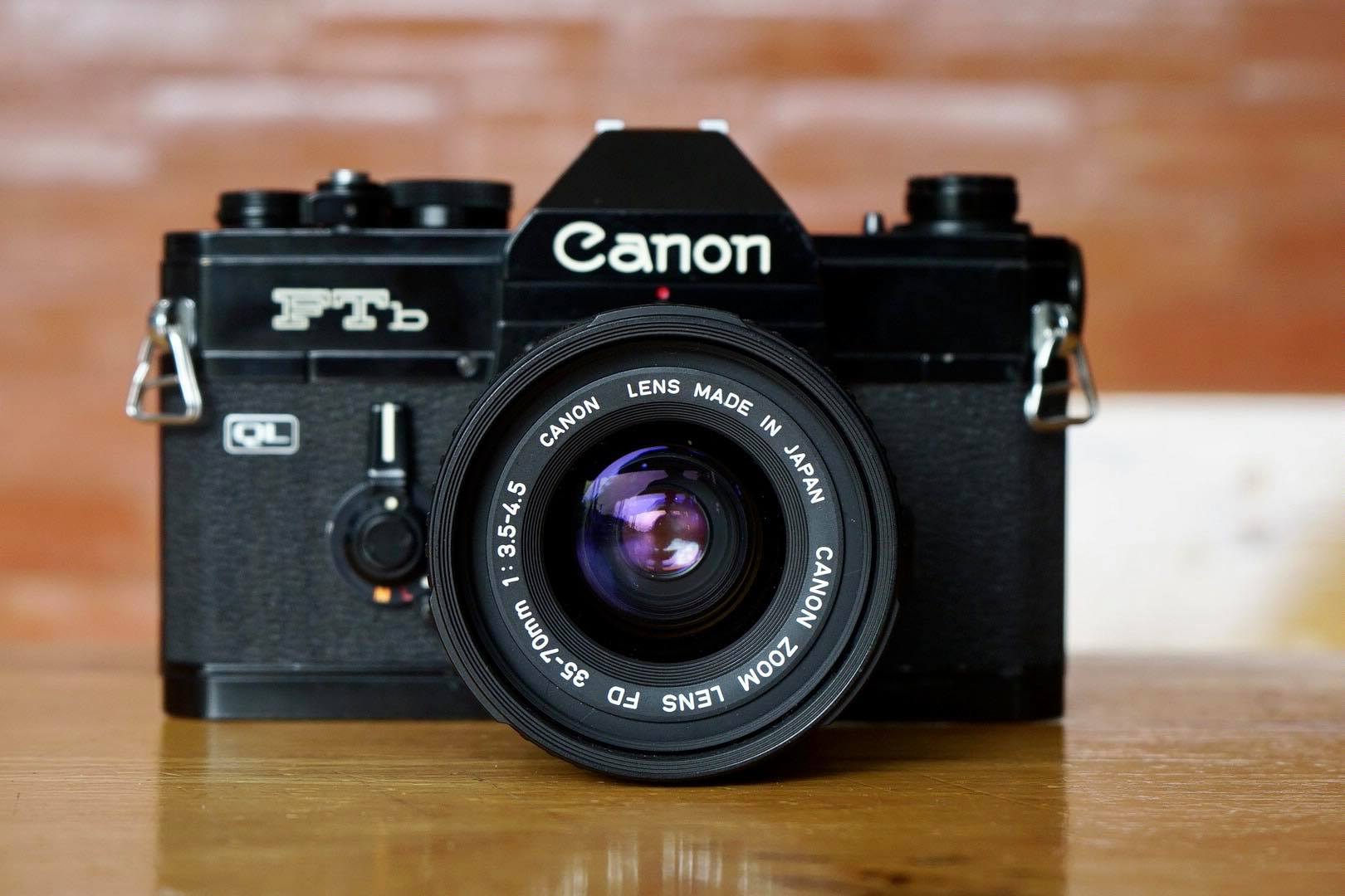 CANON FTb QL(BLACK BODY) CANON ZOOM LENS FD35-70MM.F3.5-4.5