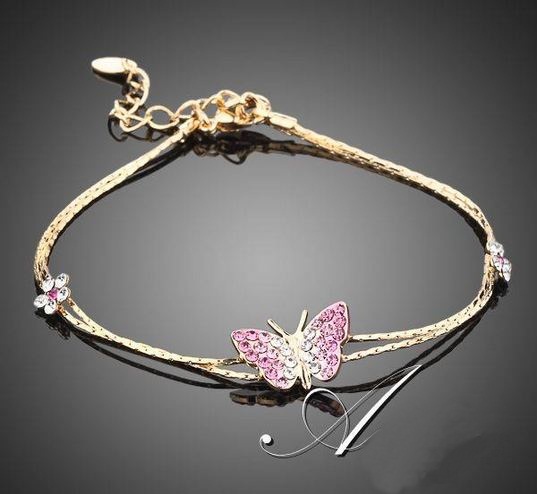 สร้อยข้อมือ ผู้หญิง สร้อยข้อมือทอง ทอง 18 K แบบตีแบน เส้นคู่ ตกแต่งด้วย คริสตัล สวารอฟสกี้แท้ รูป ผีเสื้อ สีชมพู ดอกไม้ ของขวัญให้แฟน 634444