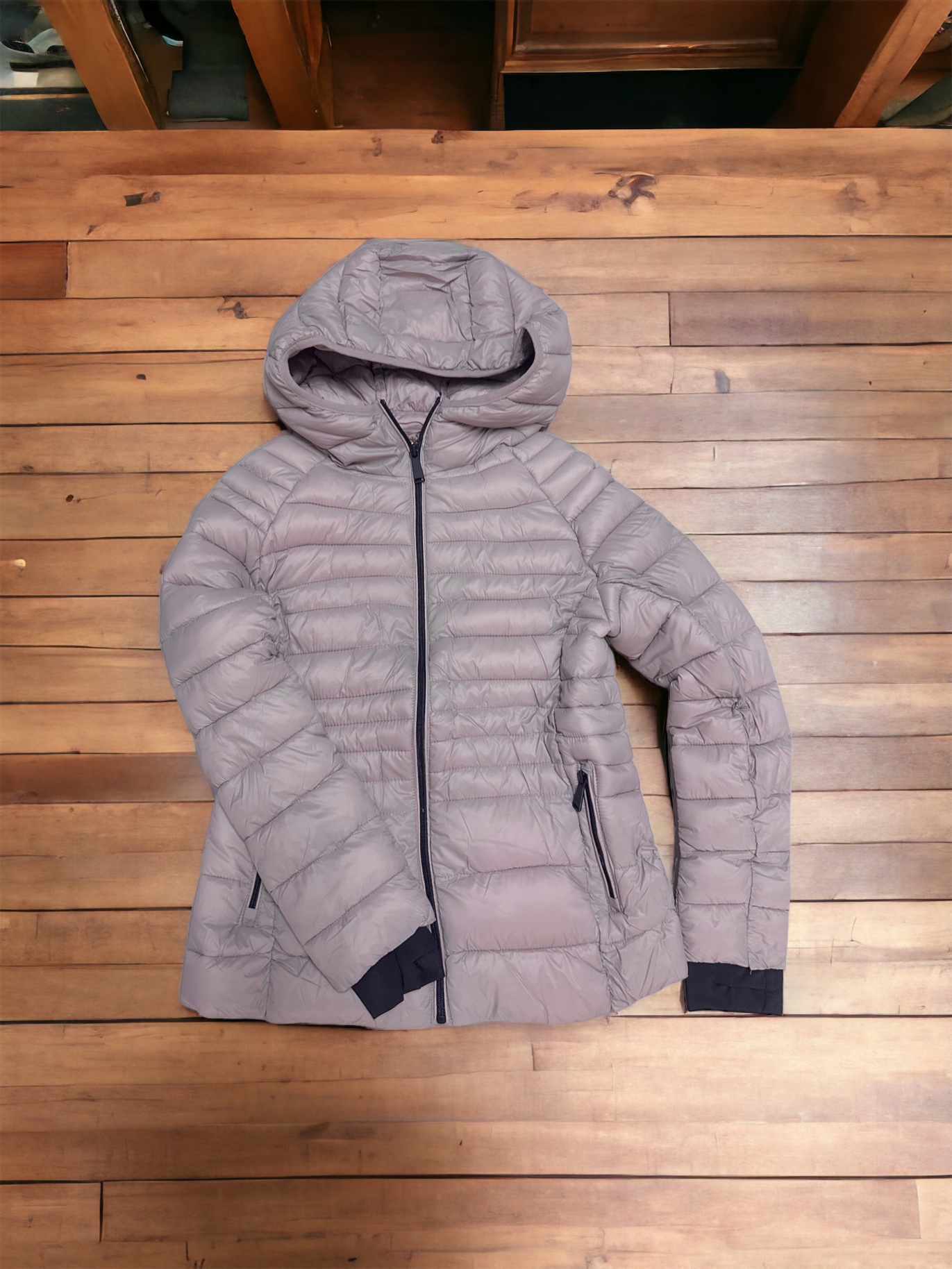 Love tree เสื้อกันหนาว บุนวมอุ่น แบรนด์ LOVE TREE ultra light packable (Padded puffer coat สำเนา สำเนา สำเนา