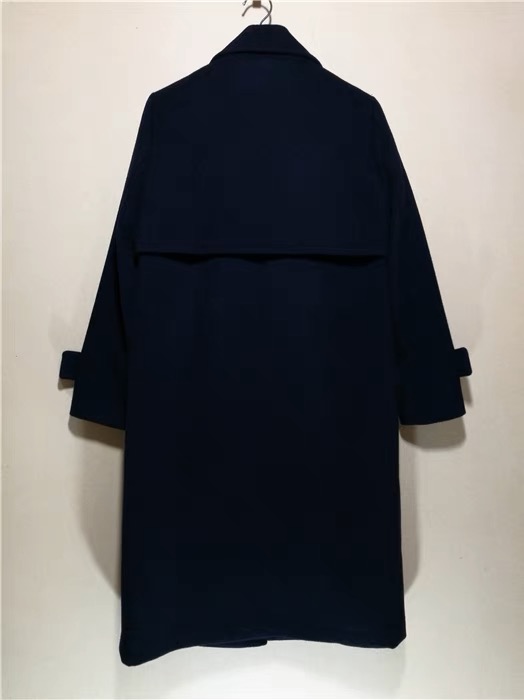 เสื้อโค้ท เสื้อกันหนาว เนื้อผ้าสักหลาดวูล โค้ทวูลสีน้ำตาล แต่งกระดุมสองแถว แบรนด์ KBNB