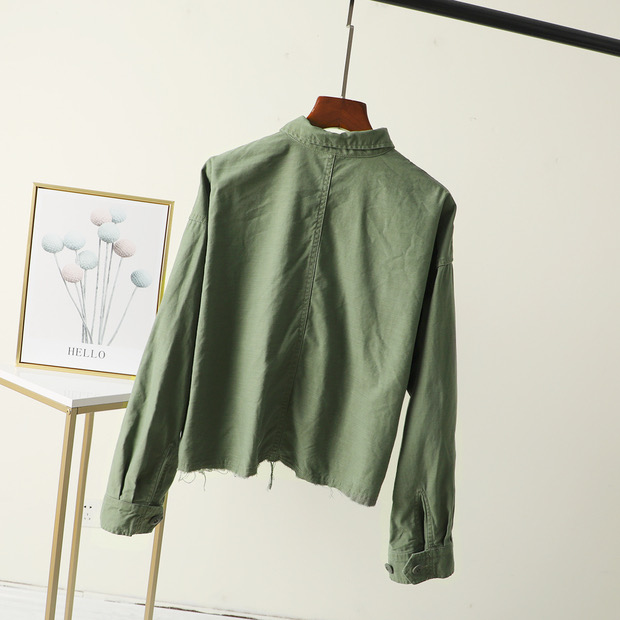 เสื้อนอกเขียวทหาร เสื้อแจ็คเก็ต เสื้อนอก แนวทหาร แบรนด์American Rag cie แพทเทินสวย เท่ห์ มาก คะ สำเนา สำเนา เขียว
