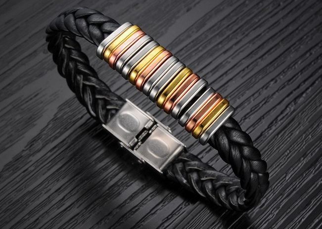 สร้อยข้อมือผู้ชาย กำไลข้อมือ ผู้ชาย สายหนังแท้ สีดำ ถักหนา แน่น ร้อยด้วย Stainless Steel แท้ สีเงิน ทอง นาก สร้อยข้อมือให้แฟน สุดหรู 45930