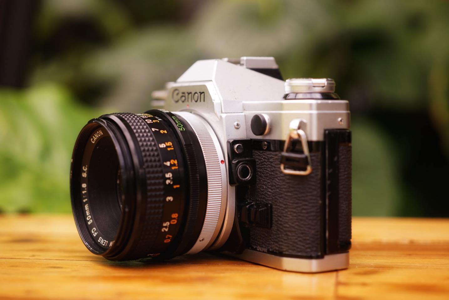 CANON AE-1+ CANON LENS FD 50MM.F1.8SC.