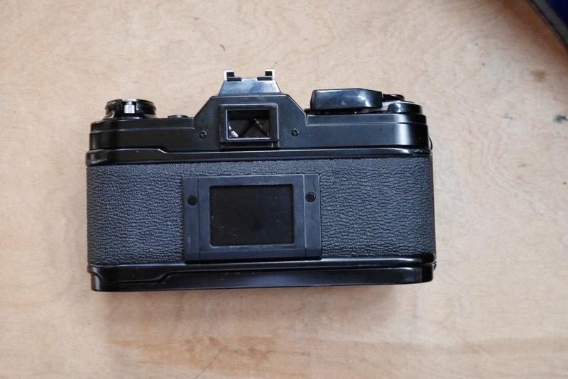 CANON AE-1 BLACK BOBY