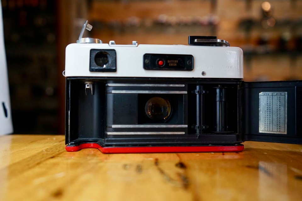 YASHICA ELECTRO 35G COLOR