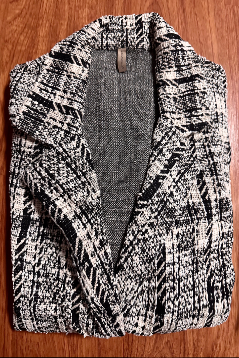 เสื้อโค้ท เสื้อกันหนาว เนื้อผ้าไหมพรม Knitting checked แบรนด์ SOYA CONCEPT