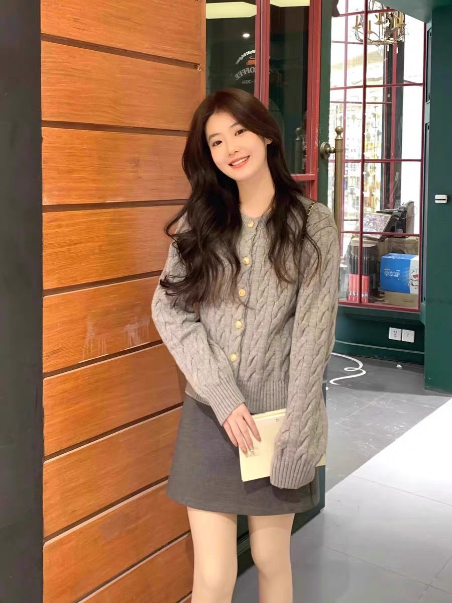 เสื้อหนาวไหมพรม ไหมพรมถัก ถักเปีย แนวเกาหลี เนื้อไหม นุ่ม สวย แบรนด์ สำเนา สำเนา
