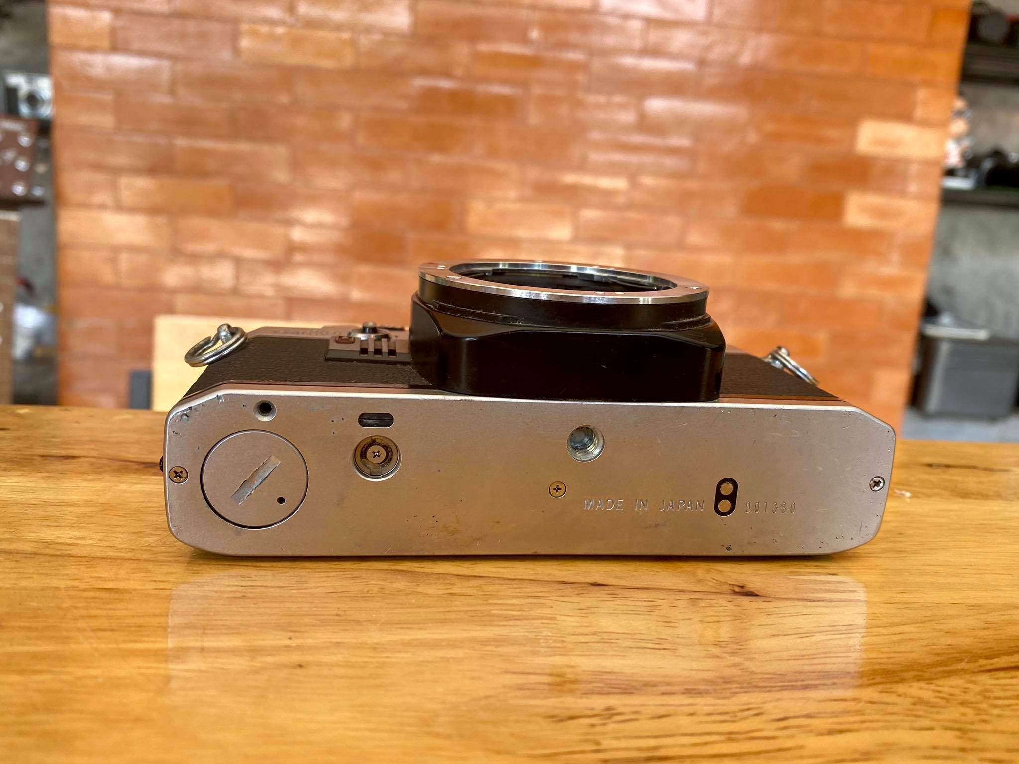 OLYMPUS OM10 (BODY)OM MOUNT