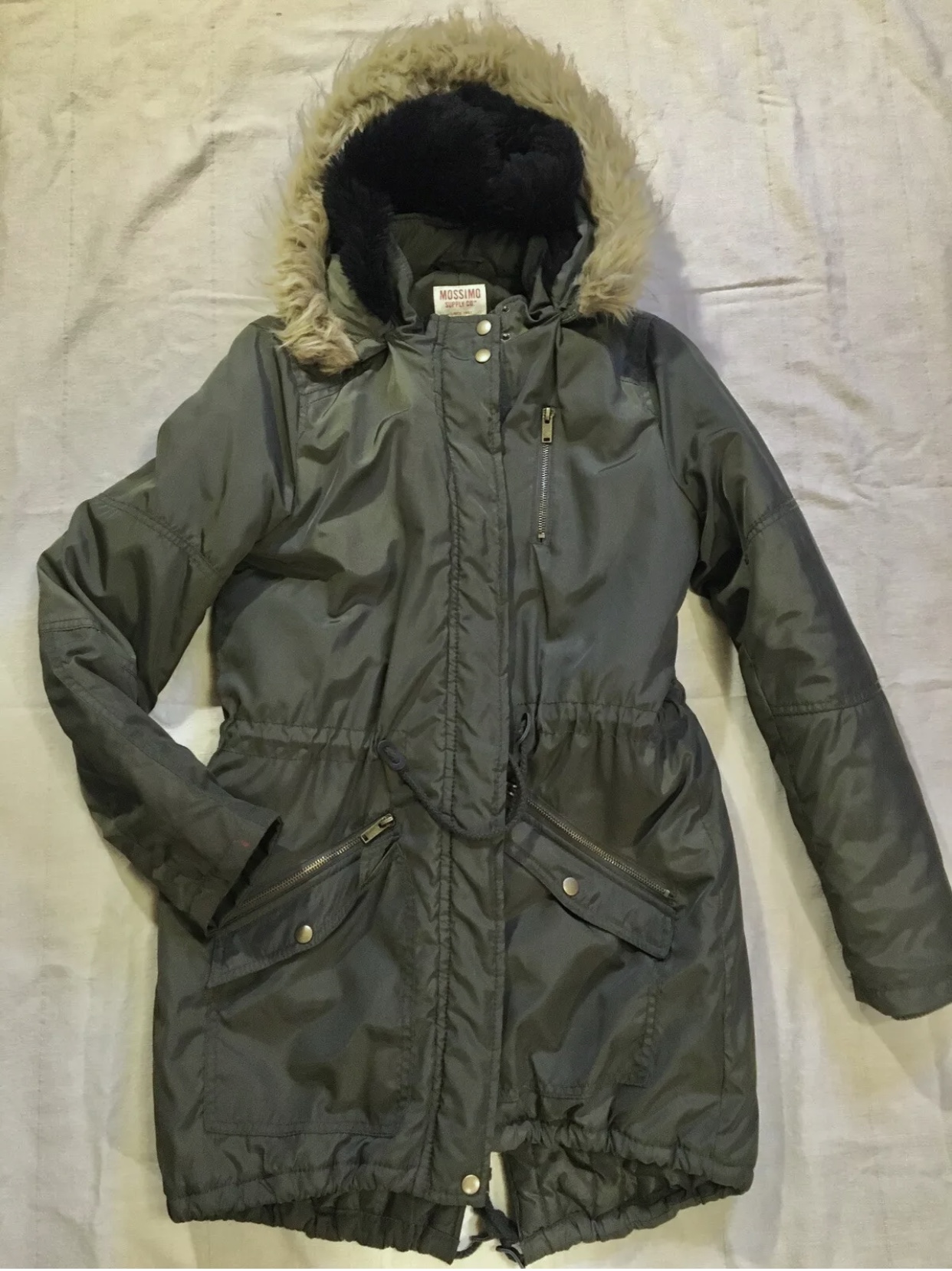 Mossimo supply co. เสื้อโค้ทฮู้ดกันหนาว เสื้อปาร์กา parka สีเขียว แบรนด์ mossimo supply co. (หมวกฮู้ดถอดได้ค่ะผ) เขียว