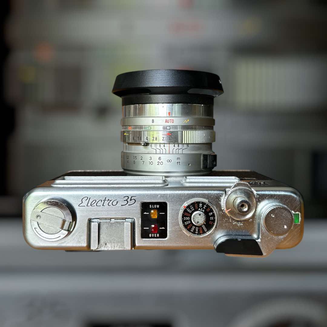 YASHICA ELECTRO 35 GS YASHICA COLOR YASHINON DX 45MM.F1.7