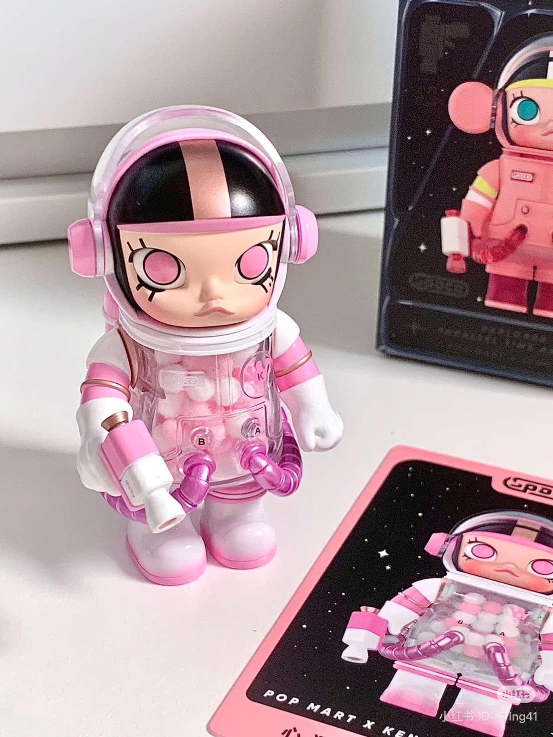 POP MART MEGA SPACE MOLLY 100% V.3 ลุ้นซีเคร็ท SERIES BLIND BOX