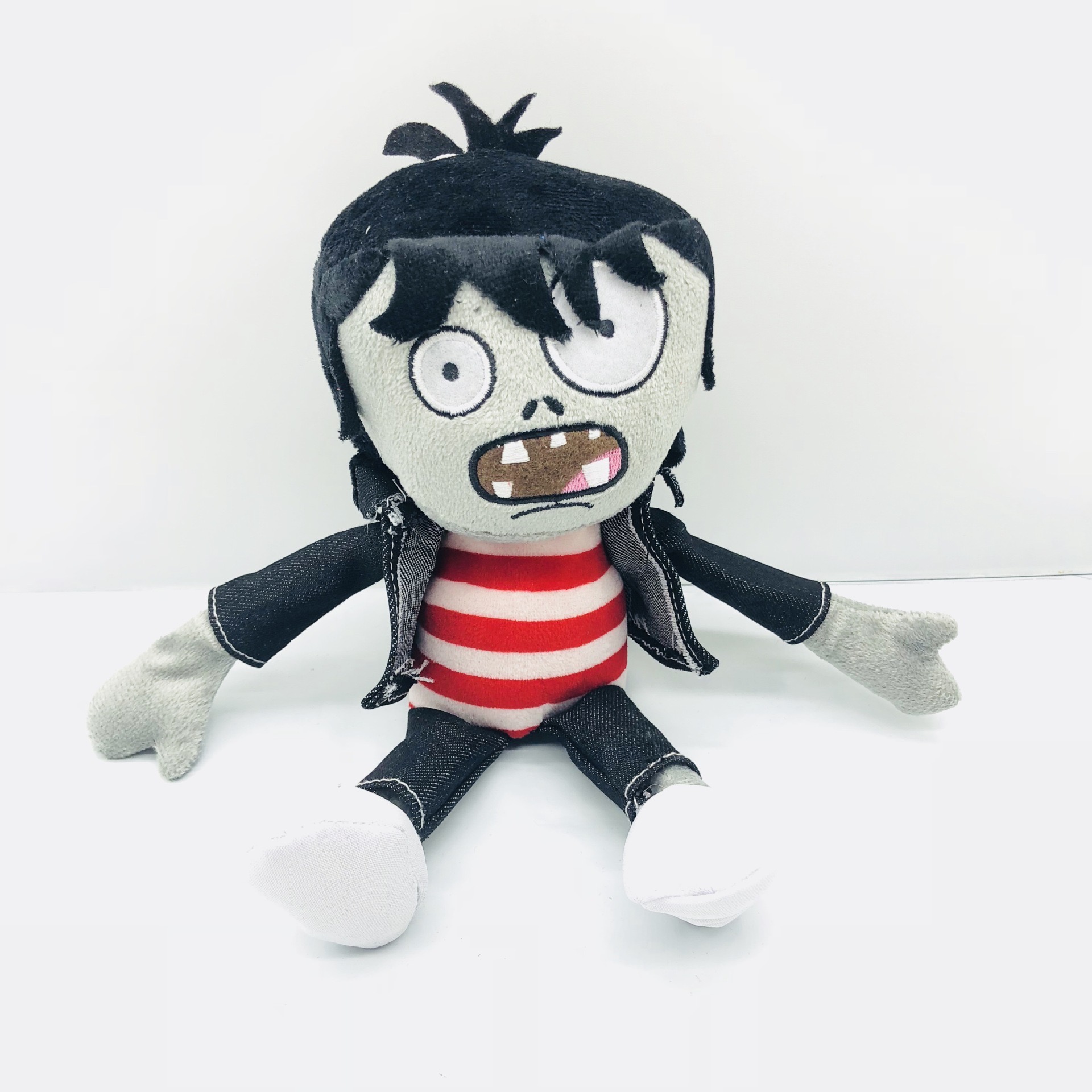 ตุ๊กตาซอมบี้ ตุ๊กตา โมเดล น่ารัก จากเกมส์ Plants Vs. Zombie ความสูง 20-25cm