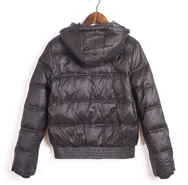 เสื้อกันหนาว ขนเป็ด แต่งหมวกฮูท สีดำ brandname ดัง ยุโรป MONCLER