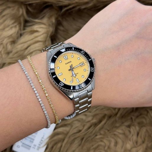 CASIO นาฬิกาคาสิโอ นาฬิกาข้อมือ นาฬิกากันน้ำ นาฬิกาของแท้ ประกันศูนย์ CMG 1 ปี รุ่น สำเนา MDV-10D-4A2 นาฬิกาสีเงิน